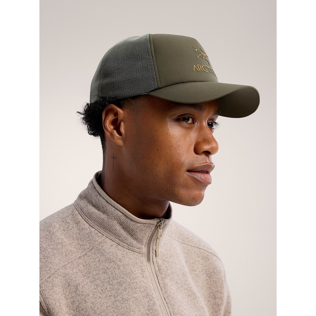 Arc'teryx Bird Word Trucker Curved - TAT/FORA